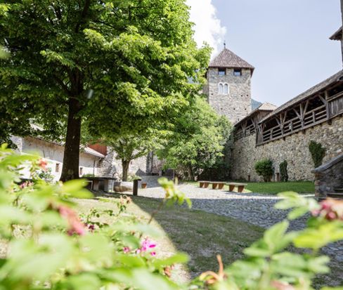 Sehenswertes Meran: Schloss Tirol