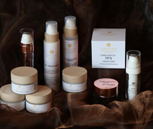 Pflegeprodukte für Kosmetikbehandlungen im Day Spa