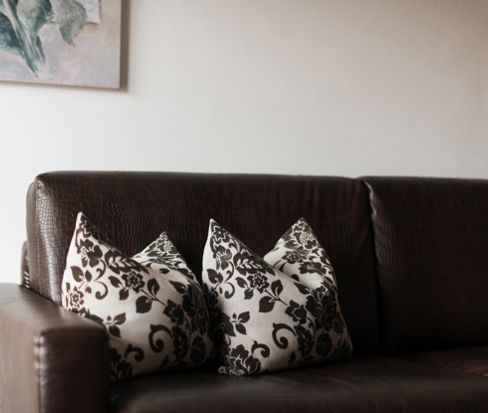 Il divano in pelle nel soggiorno - Suite Anderlahn